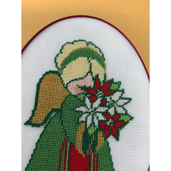 Framed Complete Floss Peti Point Stitch Praying Angel Poinsettias Vintage XMas - Picture 3 of 13